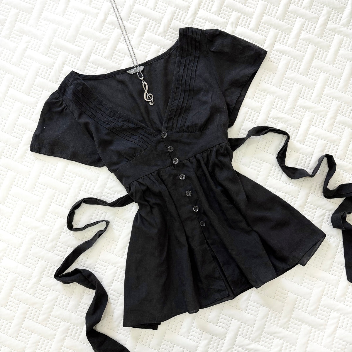 ♡ Black Cotton Tie-Up Top