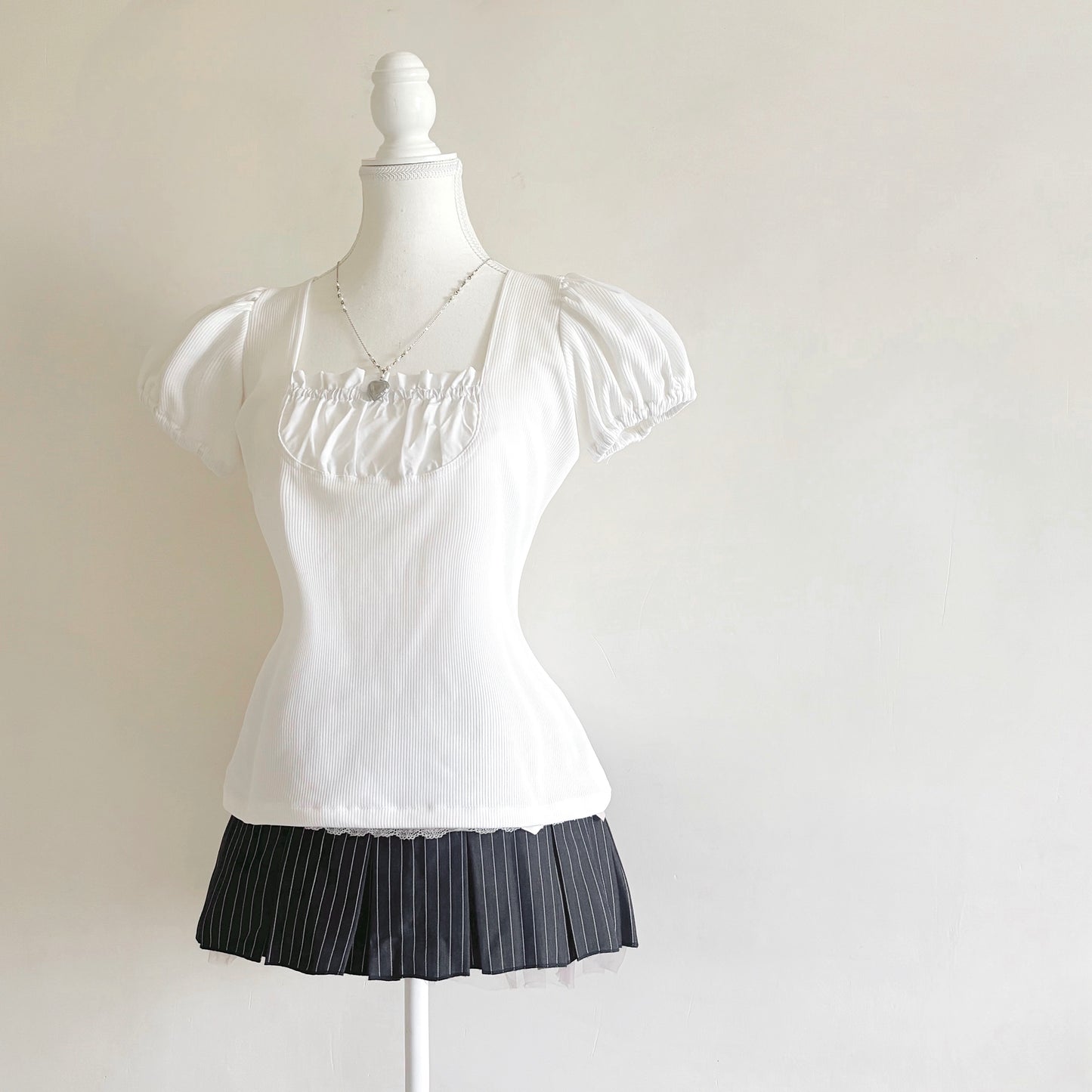 𐙚 White Yukiko Milkmaid Top