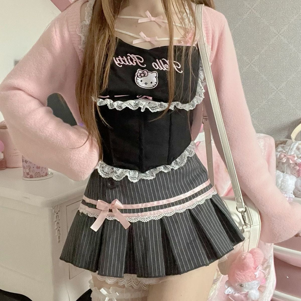 π Coquette Pleated Skirt