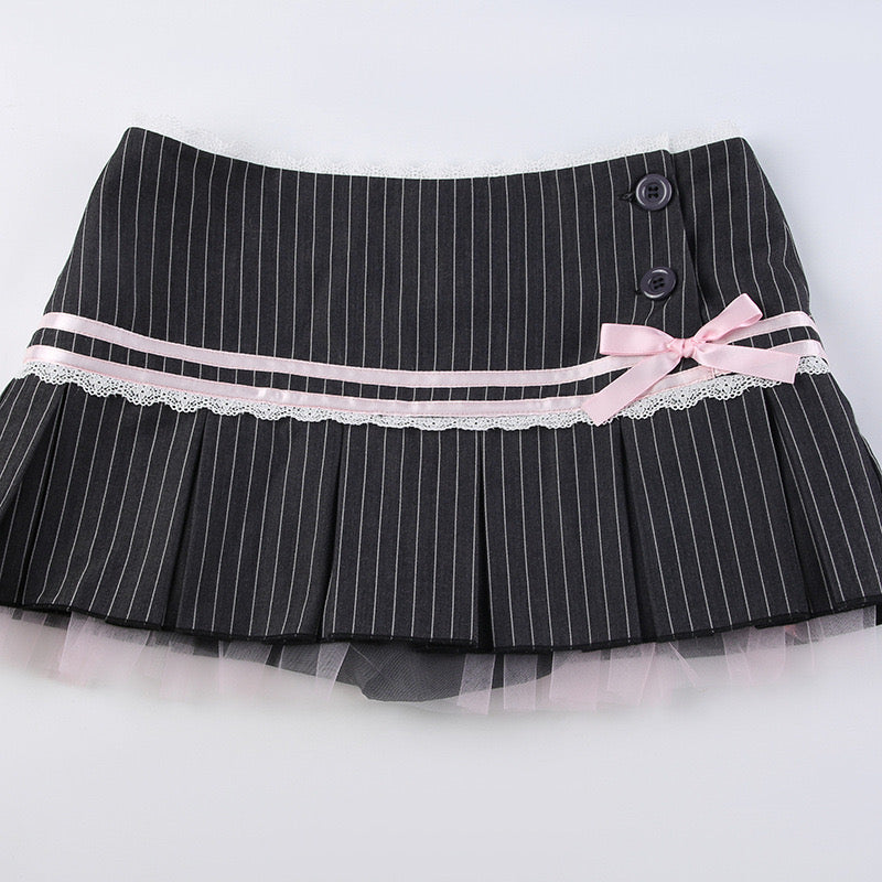 π Coquette Pleated Skirt