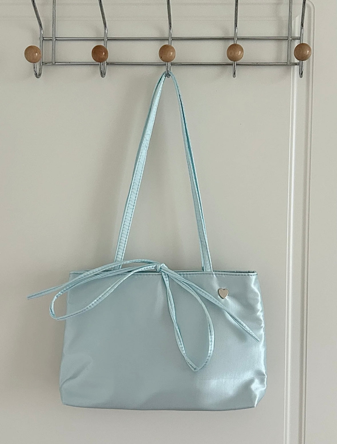 ๐ Satin Bowknot Bag