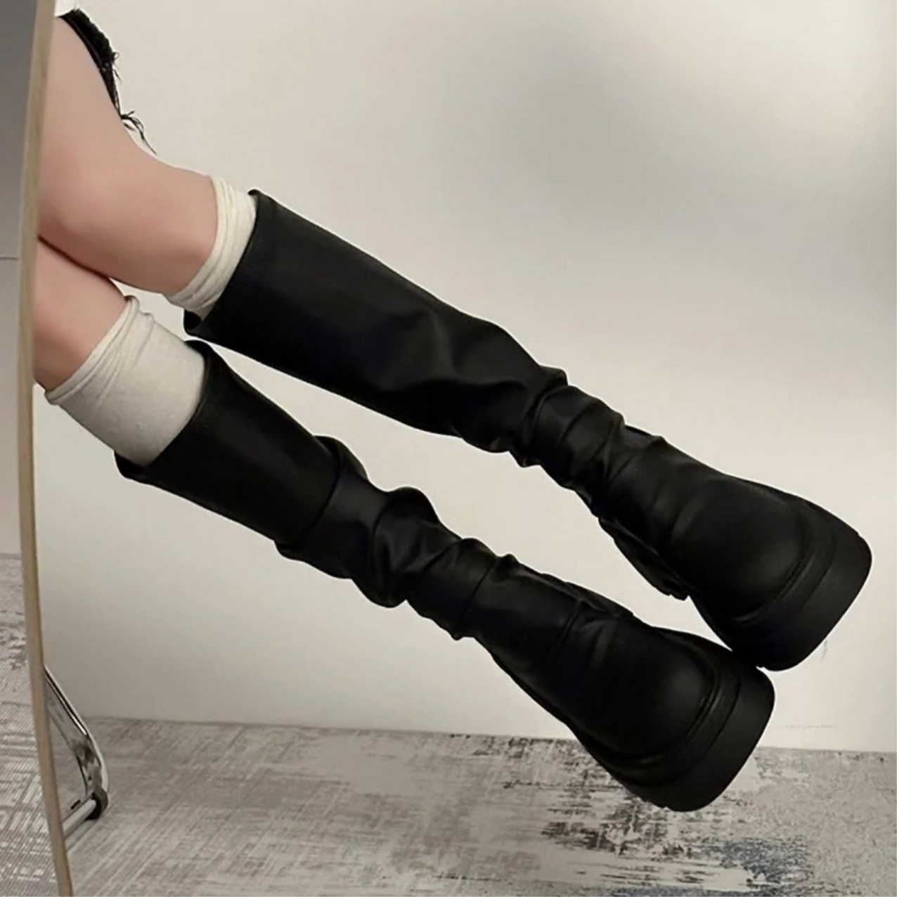 π Knee High Leather Boots