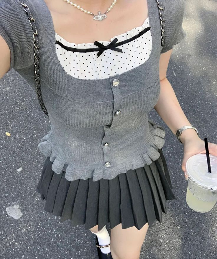 π Dark Milkmaid Top