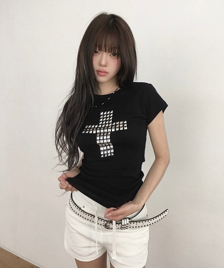 ♱ Studded Cross Tee