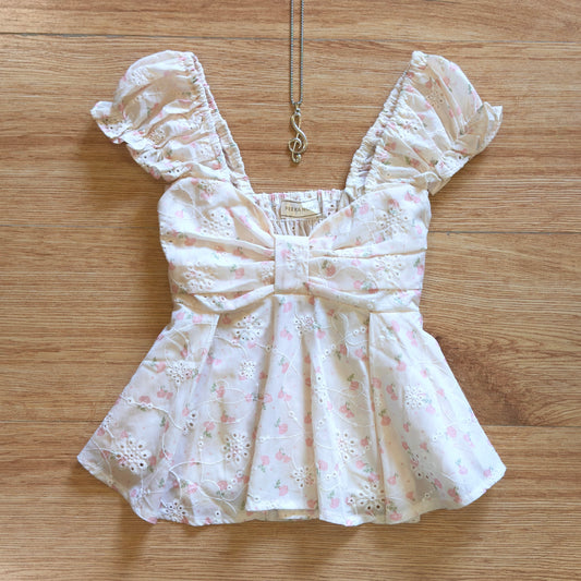 ♡ Cream Floral Top