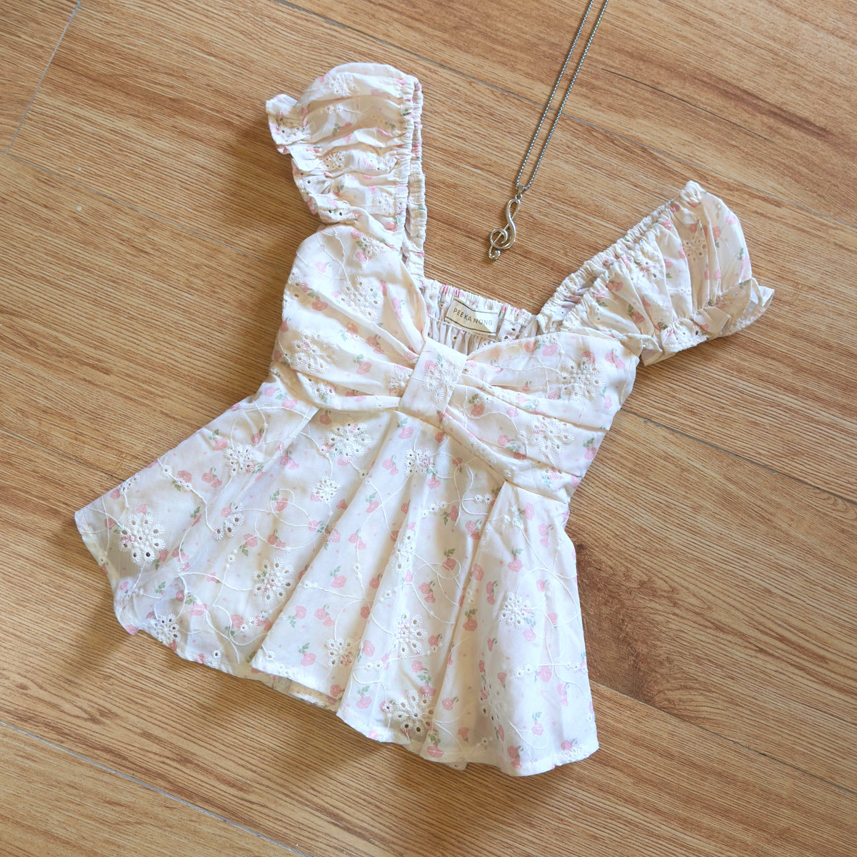 ♡ Cream Floral Top